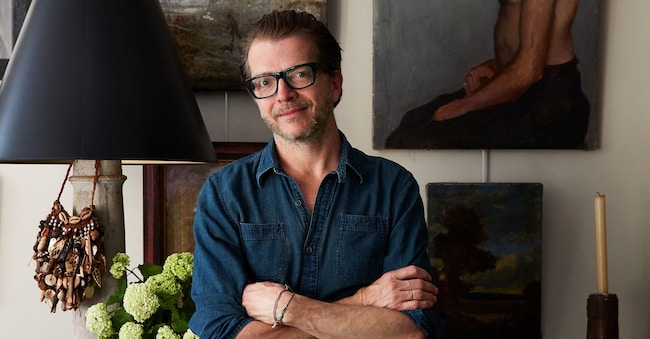 Il designer e collezionista John Derian.