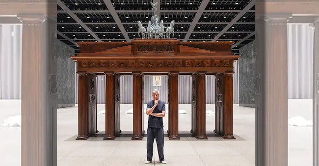 Maurizio Cattelan, Neue Nationalgalerie, 2026 © Neue Nationalgalerie – Stiftung Preußischer Kulturbesitz / David von Becker