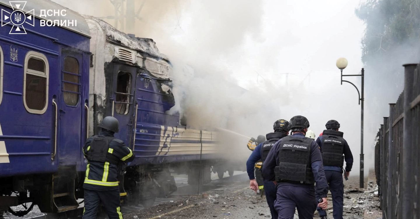 Guerra in Ucraina, Modi e Xi offrono aiuto per soluzione. Possibile prossimo trilaterale
