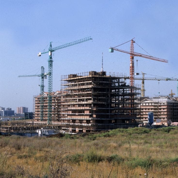 CANTIERE EDILE  EDILIZIA ABITATIVA  INDUSTRIA COSTRUZIONI  PALAZZO PALAZZI PALAZZINA PALAZZINE IN COSTRUZIONE IMAGOECONOMICA