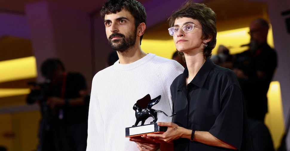 Israele minaccia di revocare la cittadinanza ai due registi di «Naza», tra i film premiati a Venezia