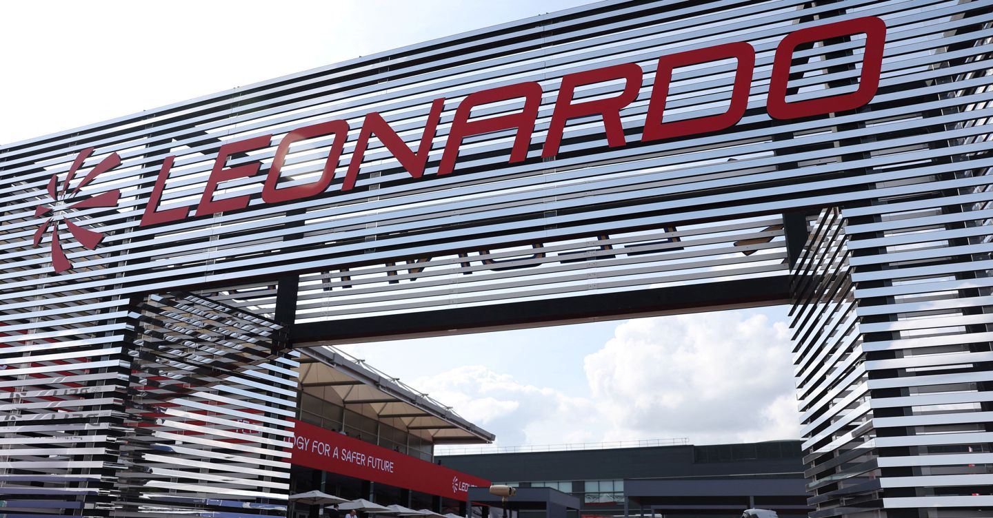 Difesa sugli scudi in Europa con calo munizioni Usa, corre Leonardo