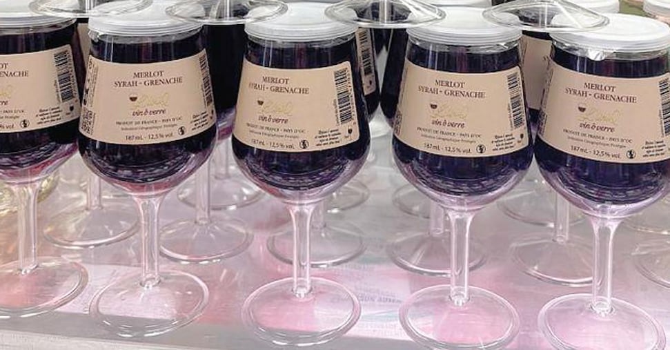 Più voglia di qualità, moderazione e codice stradale: i motivi della diffusione del vino al calice
