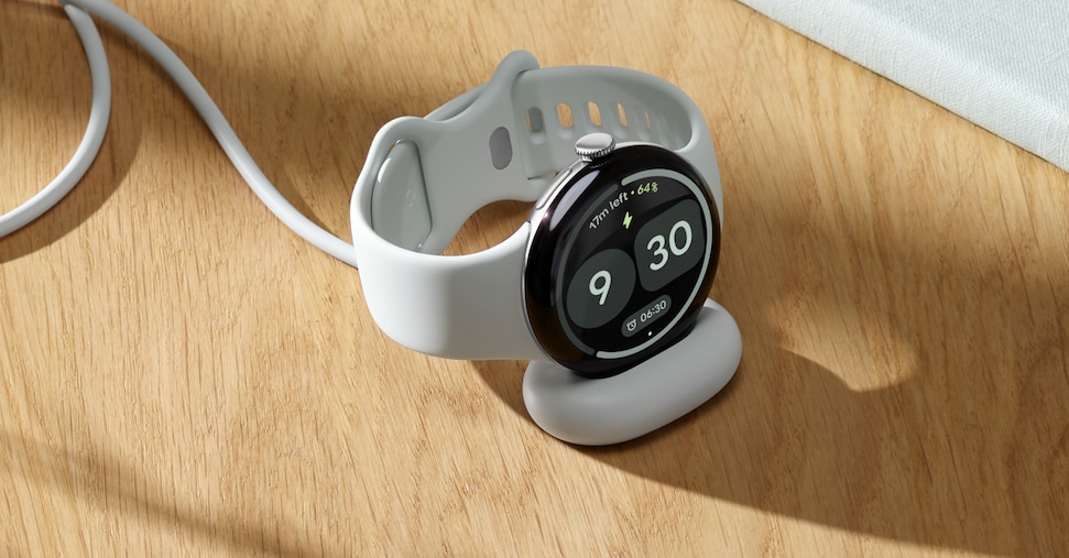 Pixel Watch 5 Google cambia poco, ma questa volta quasi tutto funziona Pixel Watch 5 Google cambia poco, ma questa volta quasi tutto funziona