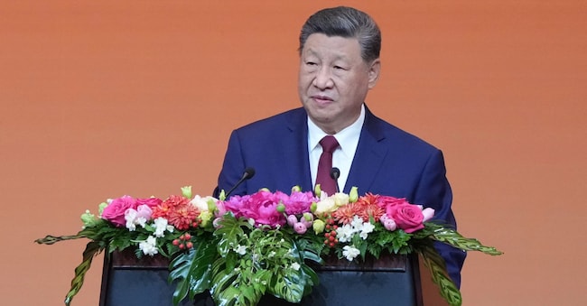 Il presidente cinese Xi Jinping durante una conferenza stampa (AP Photo/Mark Schiefelbein)