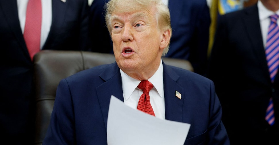 Trump bandisce dalla Casa Bianca Cnn, Politico e Msnow