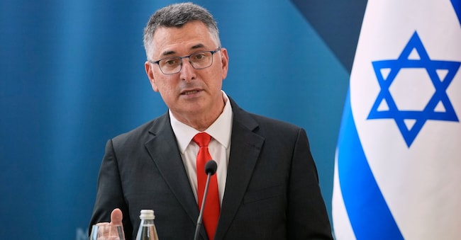 Il ministro degli Esteri israeliano Gideon Sa'ar. (Foto AP/Darko Bandic)