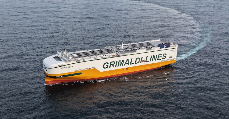 Grimaldi prende in consegna una nuova nave con tecnologie ecocompatibili Grimaldi prende in consegna una nuova nave con tecnologie ecocompatibili