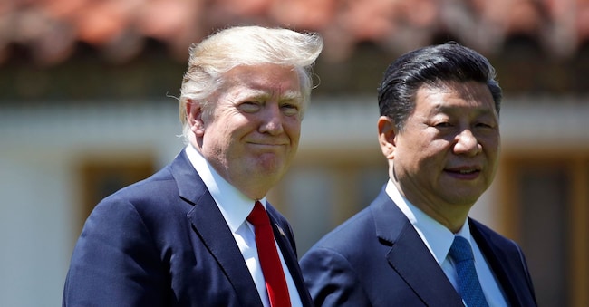 Il presidente americano Donald Trump con il presidente cinese Xi Jinping in una foto scattata a Mar-a-Lago nel 2017 APN
