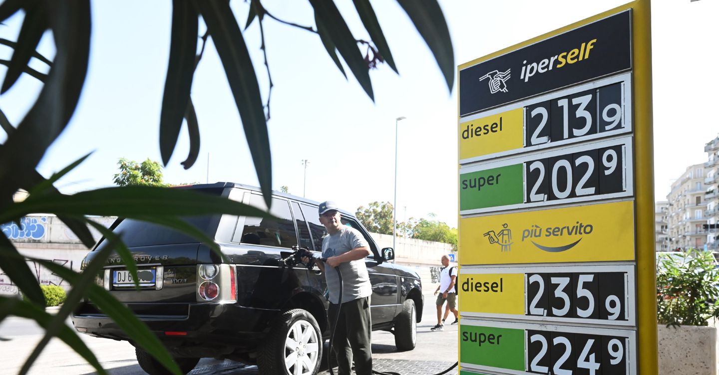 Dl carburanti, via libera definitivo al Senato: è legge