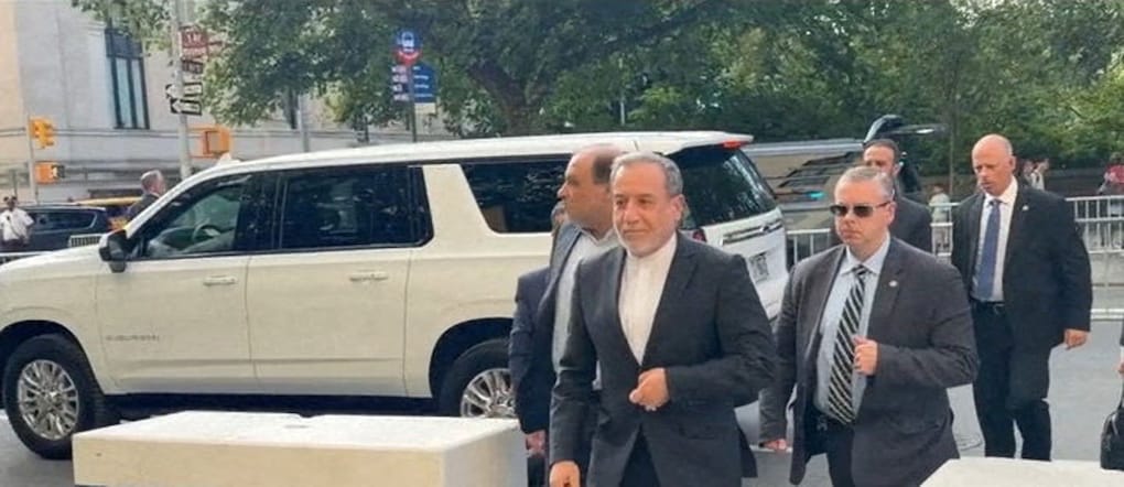 Il ministro degli Esteri iraniano  Abbas Araqchi arriva all’Assemblea delle Nazioni Unite a New York   via REUTERS