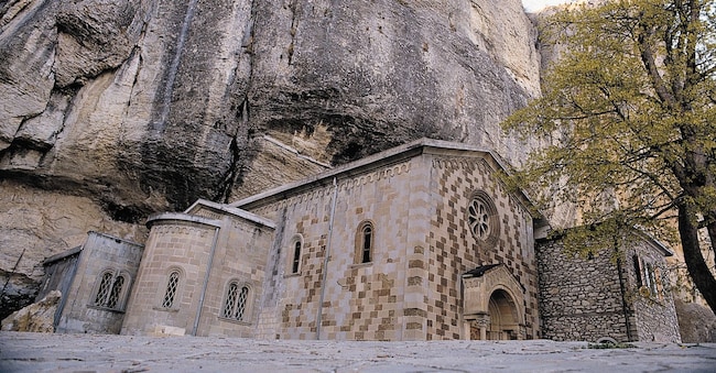 Eremo di Bismantova - Credit Archivio provincia Castelnovo Monti