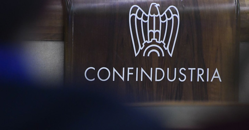 Pil, Confindustria: il 2026 sorprende al rialzo ma la crescita rallenta a fine anno Pil, Confindustria: il 2026 sorprende al rialzo ma la crescita rallenta a fine anno