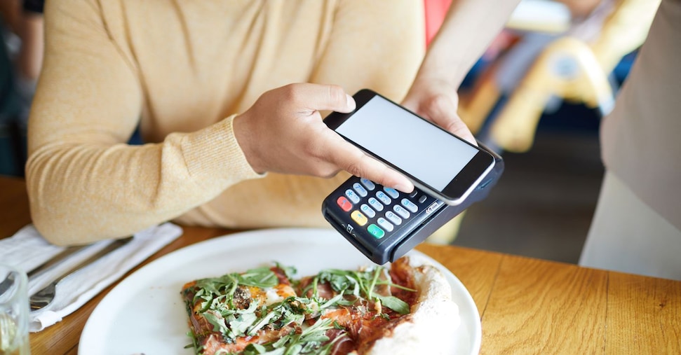 Pausa pranzo sempre più cara, in 25 anni aumenti del 300%