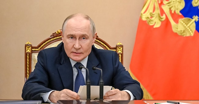 Il presidente russo Vladimir Putin presiede una riunione su questioni economiche al Cremlino di Mosca, in Russia, il 17 settembre 2026. Sputnik/Pavel Byrkin/Pool via REUTERS ATTENZIONE REDATTORI - QUESTA IMMAGINE È STATA FORNITA DA UNA TERZA PARTE. via REUTERS