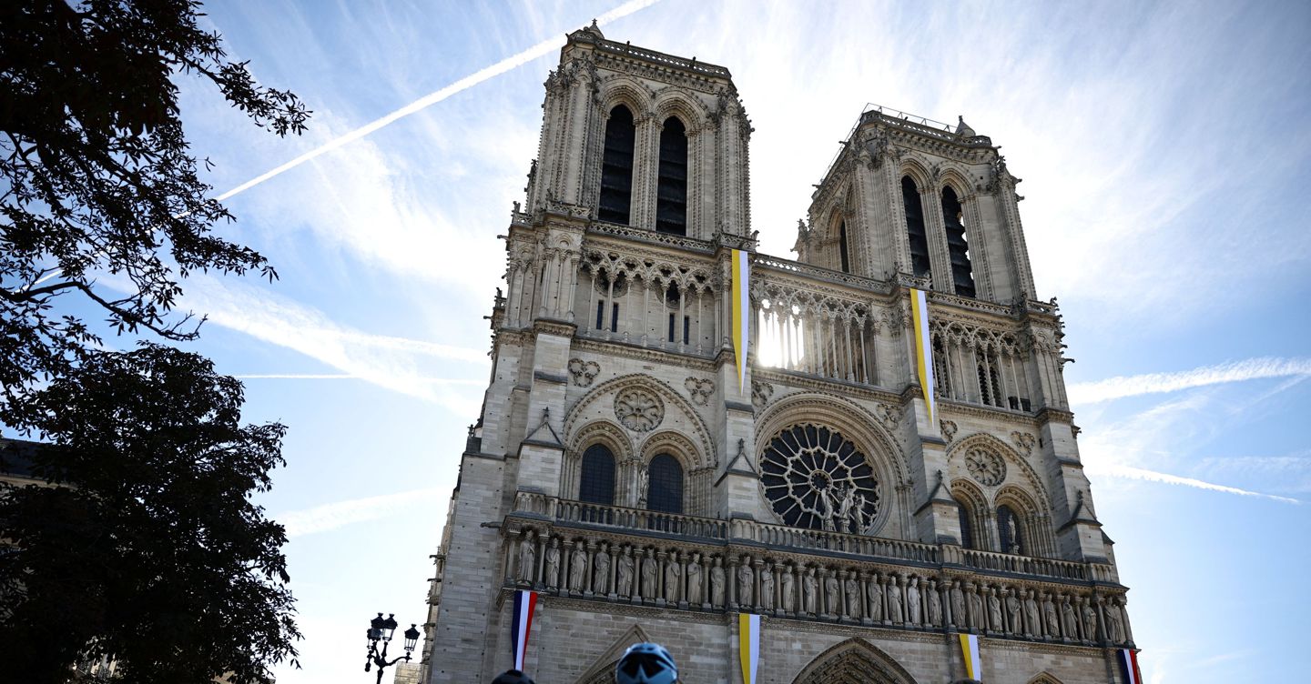 Leone in Francia, nel cuore del progetto europeo e della laïcité. Macron non assisterà alla messe del Papa