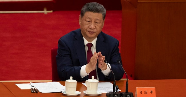 Il presidente della Repubblica Popolare Cinese  Xi Jinping (EPA/Andres Martinez Casares)
