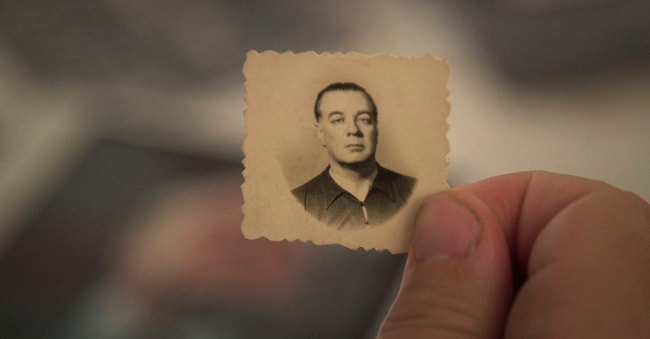 Una foto di Jorge Luis Borges in una inquadratura del documentario «Biografía de Jorge Luis Borges» di Mariano Llinás