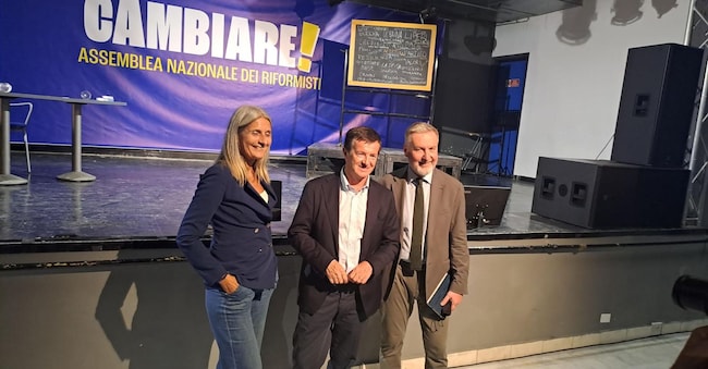 Da sinistra, Simona Malpezzi, Giorgio Gori e Lorenzo Guerini a "Cambiare", l'assemblea dei riformisti Pd a Prato, 26 settembre 2026. ANSA/GIAMPAOLO GRASSI ANSA