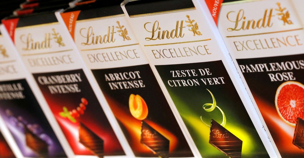 Lindt taglia i prezzi del cioccolato e rivede al ribasso le stime di crescita per il 2026