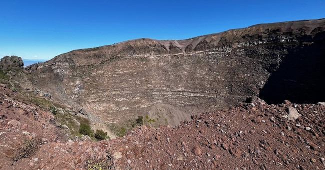 Il grande cratere del Vesuvio