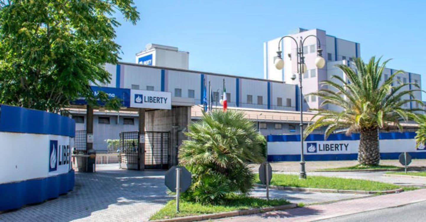 Immagine associata alla notizia: Piombino, via libera Ue all’acquisizione di Liberty Magona da parte di Trasteel