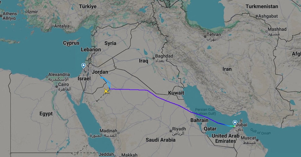 Allarme su volo FlyDubai dirottato, copilota accoltella comandante. Tentativo di far schiantare l’aereo
