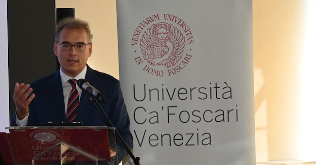 Venezia, 01/10/26 - nuovo rettore a Ca'Foscari, il rettore Marco Sgarbi - conferenza stampa con i nuovi prorettori
©Marco Sabadin/Vision ©Marco Sabadin/Vision