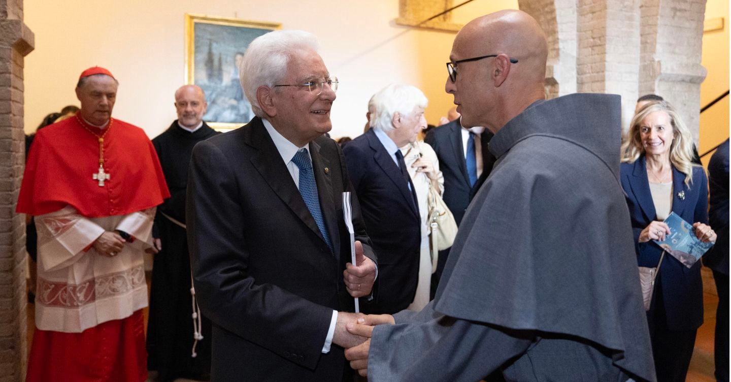 Mattarella: «Francesco illumini la via della pace»
