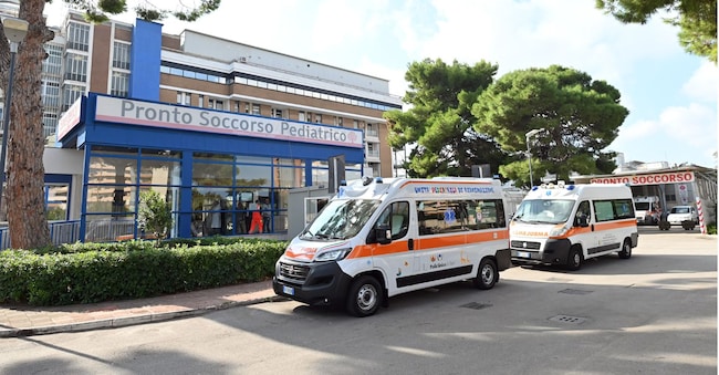 OSPEDALETTO PEDIATRICO GIOVANNI XXIII RIAPERTURA DELLA NUOVA AREA DI ACCOGLIENZA DEL PRONTO SOCCORSO AMBULANZA IMAGOECONOMICA