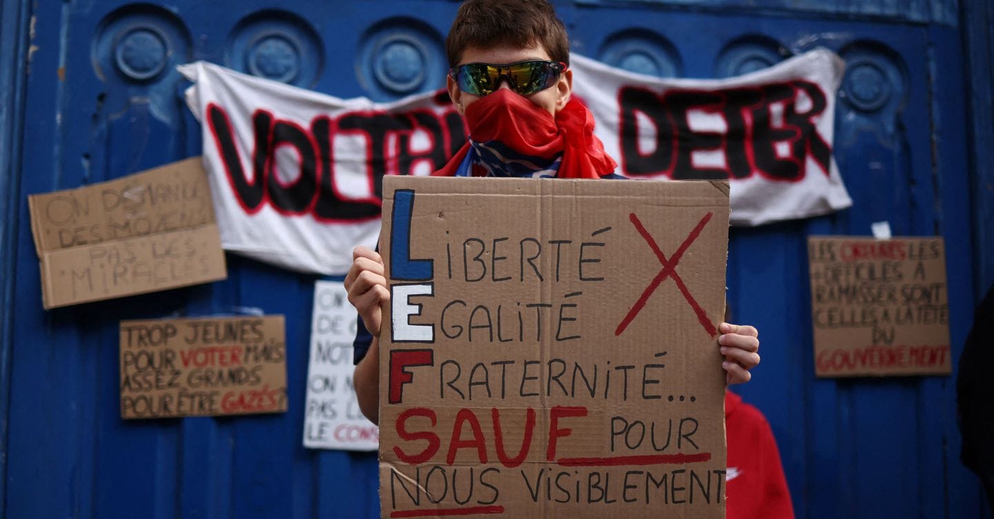 Francia: oggi nuove proteste studentesche, in piazza anche i sindacati
