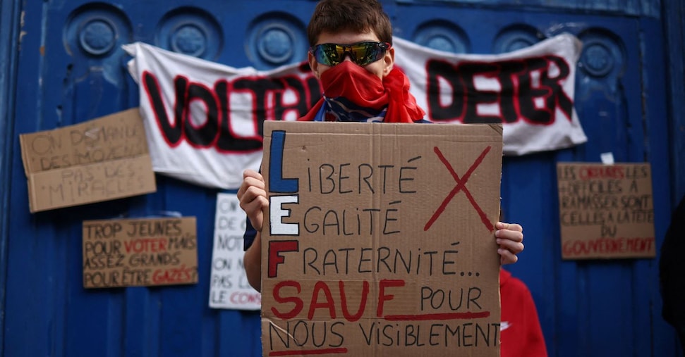 Francia: oggi nuove proteste studentesche, in piazza anche i sindacati