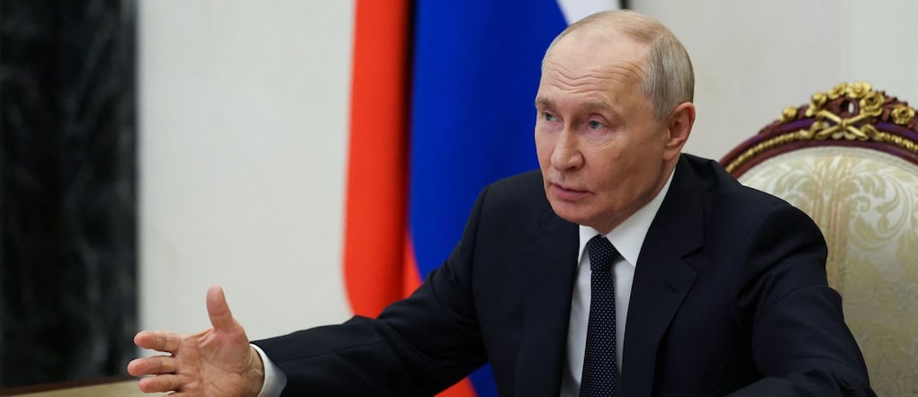 Il presidente russo Vladimir Putin presiede una riunione con i membri del Consiglio di Sicurezza tramite collegamento video a Mosca, in Russia, il 7 ottobre 2026. Sputnik/Vyacheslav Prokofiev/Pool via REUTERS  via REUTERS