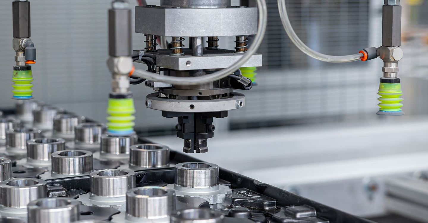 Immagine associata alla notizia: Estendere anche ai fasteners il Made in Eu