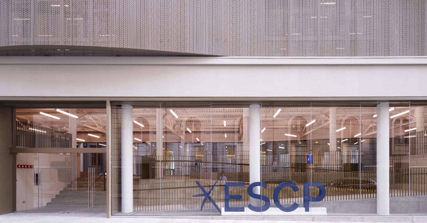 https://i2.res.24o.it/images2010/S24/Documenti/2026/10/10/Immagini/Ritagli/01_ESCP-TURIN-CAMPUS_ESTERNO-scaled-U26428404134ZJp-1440x752@IlSole24Ore-Web.jpg