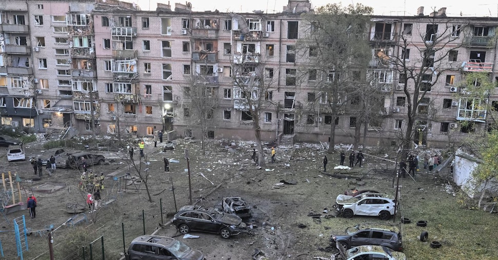 Ucraina: «Mosca ha attaccato mercantile nel porto di Mykolaiv»