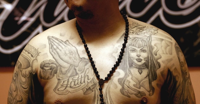 Riparte da Roma, nella location dell'Hotel Ergife, la dodicesima edizione della rassegna mondiale del tatuaggio che anche quest'anno ospiterà più di trecento artisti nazionali e internazionali pronti a conquistare il pubblico con i loro lavori. Tre giorni dedicati al mondo del Tattoo, dove tutti gli appassionati e anche solo i curiosi potranno assistere ad un evento unico nel suo genere. Tra i migliori artisti presenti, è certa la partecipazione di Shane Oneil, dell'italiano Alex De Pase, lo studio di Greaskull Alley Usa, il Gimme love tattoo Singapore e i giapponesi Horirju e Horitsugu del Horiryu Tattoo Studio e Horishishi che affascineranno il pubblico con il loro stile e le loro tecniche tra i duecentocinquanta stand messi a disposizione dall' expo. Anche quest'anno non mancherà all'appuntamento Pili Mòo, che presenterà la prima serie dei "Los Grabados de Mòo " intitolata "Péa & Malu".
ANSA/US-HO-RDITORIAL USE ONLY ANSA