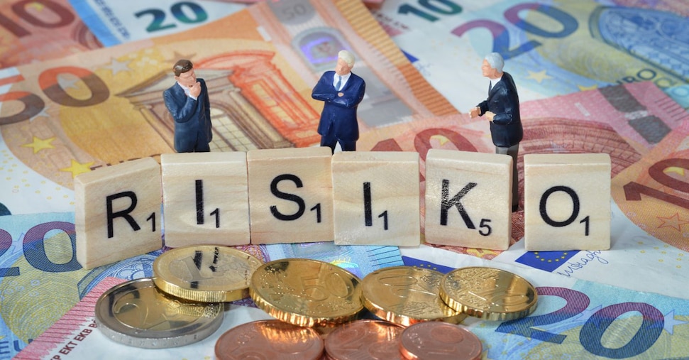 Risiko bancario e quei contraccolpi per famiglie e imprese Risiko bancario e quei contraccolpi per famiglie e imprese