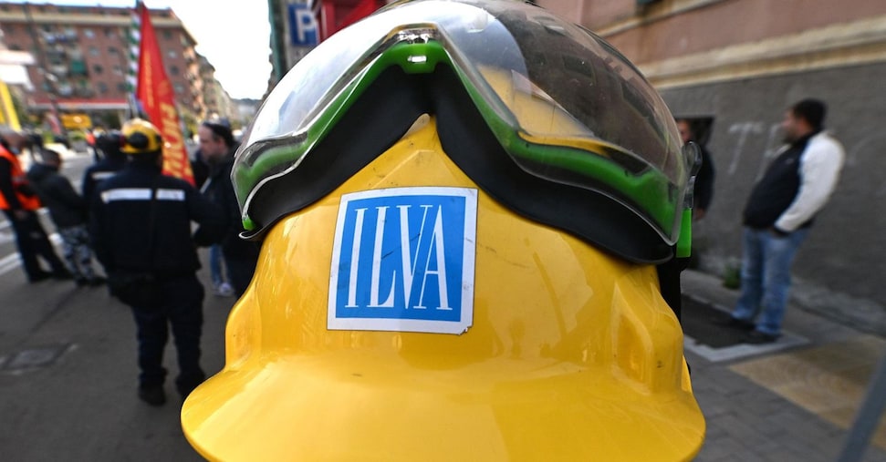 Ex Ilva: a Taranto è sciopero a oltranza, bloccato varco Eni. Autoconvocazione Bari-Roma