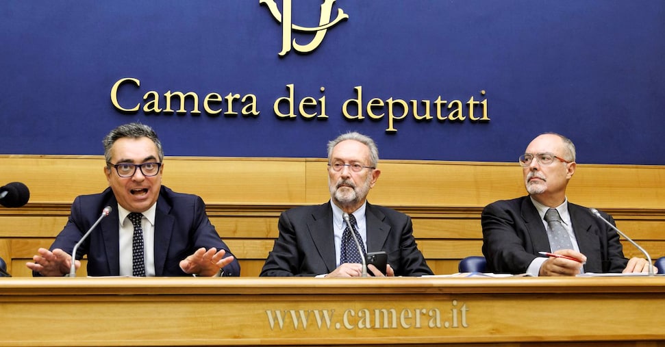 legge elettorale i sei punti dei ricorsi dal premio alle firme da Ilsole24ore.com legge elettorale i sei punti dei ricorsi dal premio alle firme