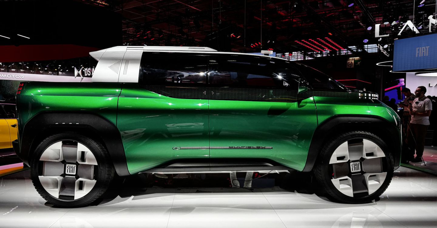 Stellantis, al Salone di Parigi si mostra il futuro del gruppo