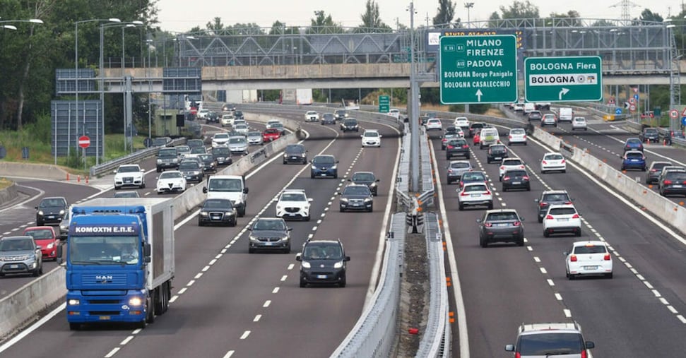 Nuovo codice della strada: scattano multe modulabili per eccesso di velocità e via libera alla guida autonoma
