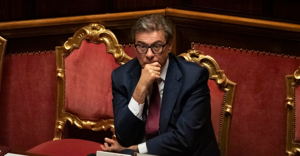 Conti, via libera al piano per la Ue. Giorgetti: «Nuvoloni all’orizzonte»