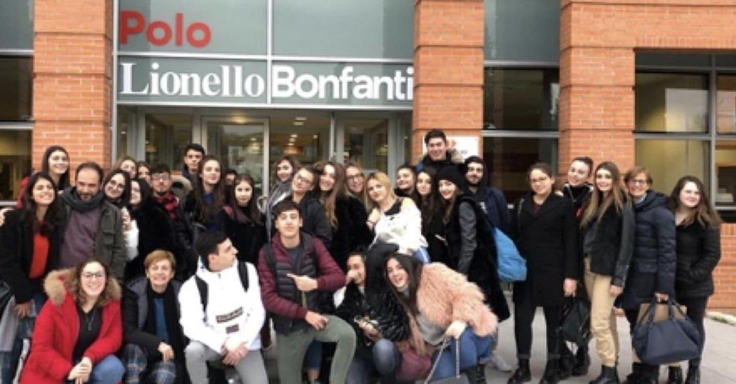 https://i2.res.24o.it/images2010/S24/Documenti/2026/10/14/Immagini/Ritagli/polo-U82818771815cVS-1440x752@IlSole24Ore-Web.jpg