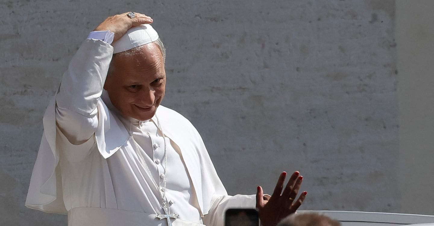 Papa Leone XIV, decorso regolare dopo l’intervento. Trump: «Spero si rimetta presto»