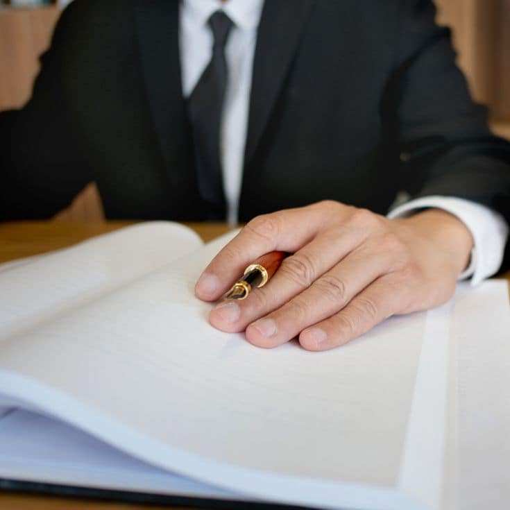 justice consultant working in courtroom / law firm.