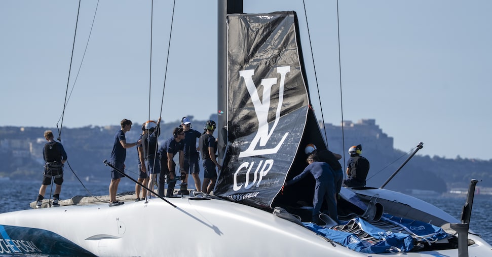 America’s Cup, varata l’imbarcazione AC75 del team francese La Roche Posay