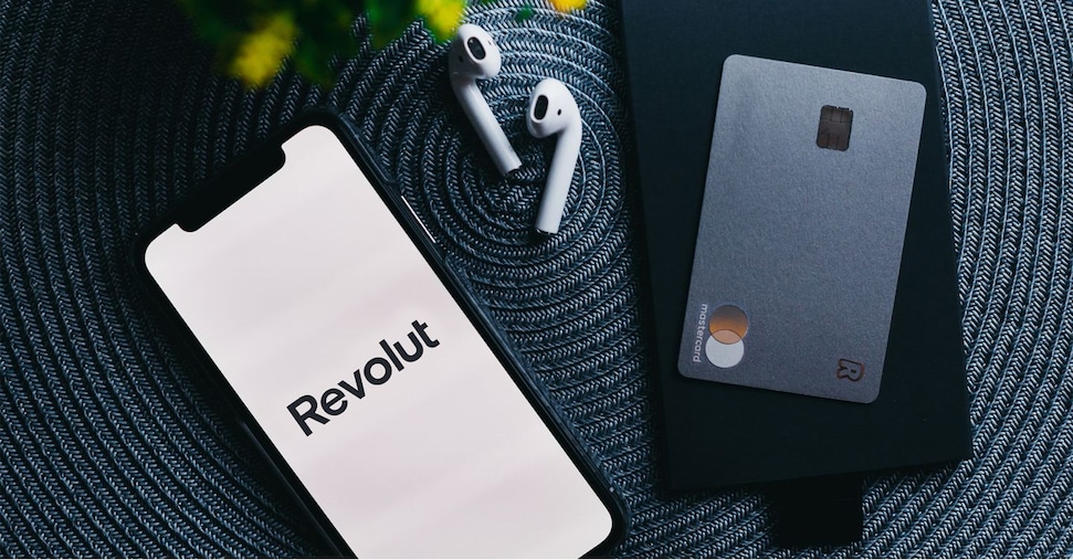 Revolut e Google Cloud down, problemi con login e pagamenti