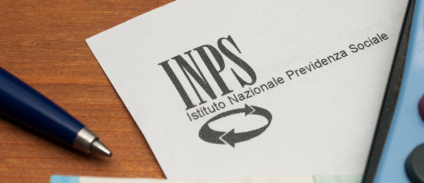 Cumulo pensione reddito da lavoro autonomo, entro il 2 novembre la dichiarazione all'Inps