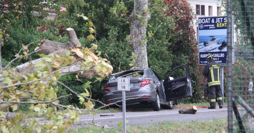 Maltempo da Nord a Sud: un morto a Jesolo